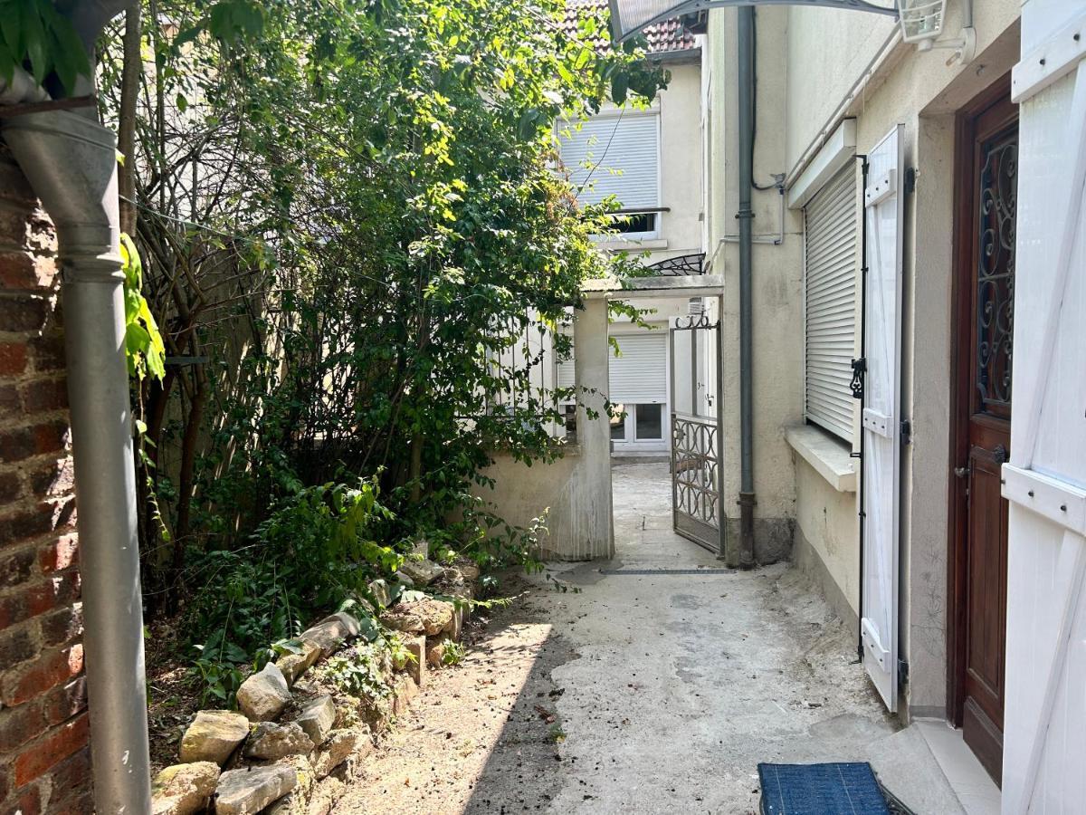 Studio3 Centre Ville Massy 메시 외부 사진